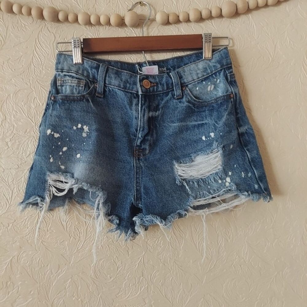 No Boundaries denim shorts cutoff distressed high rise size 3